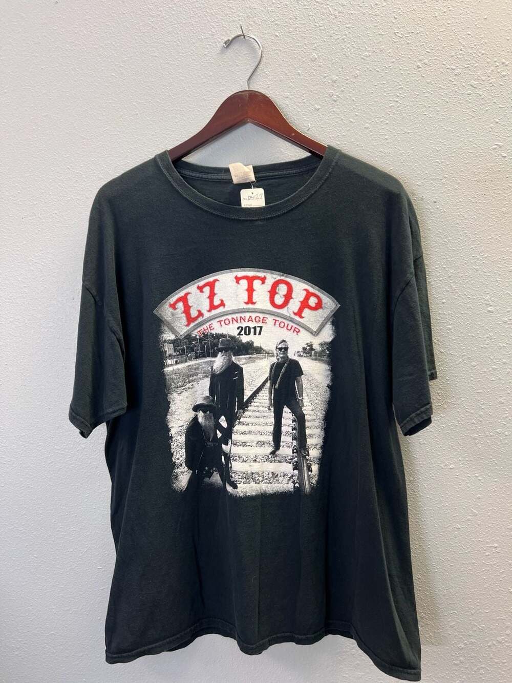 ZZ Top The Tonnage Tour 2017 Band Concert T-Shirt Fruit of the Loom XL  0427